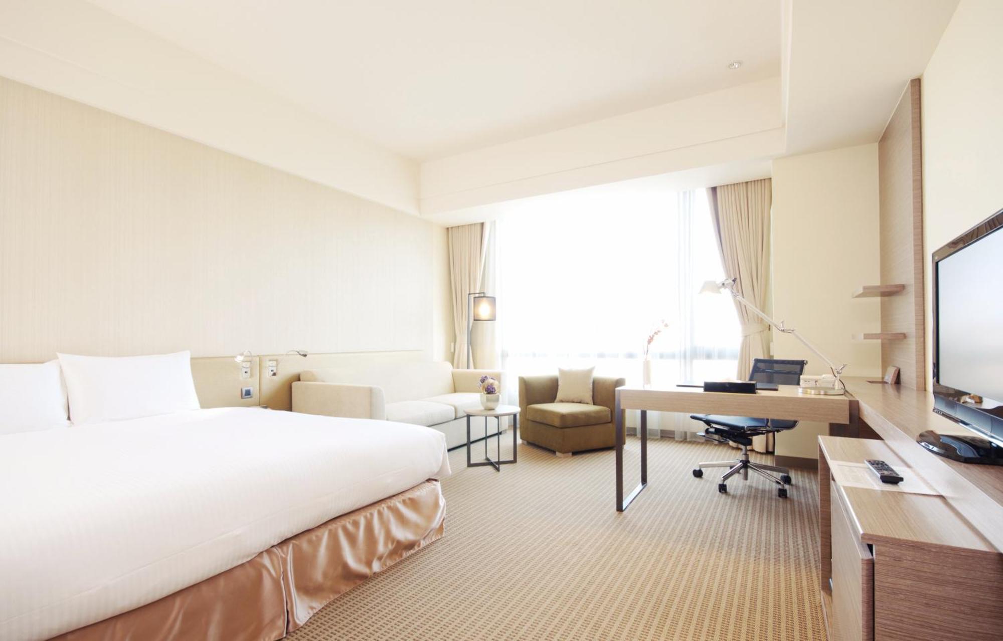 Academy Hotel Tainan Exterior photo